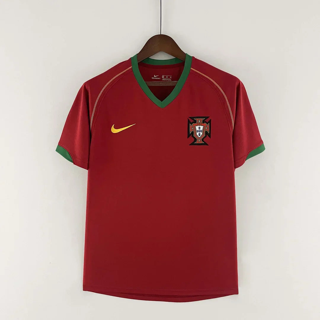 2006 Retro Portugal Home Football Shirt Ronaldo #7 Football Jersey - front view